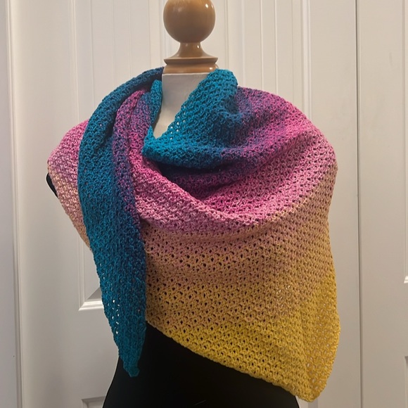 Hand Made Crochet Shawl - Picture 2 of 4
